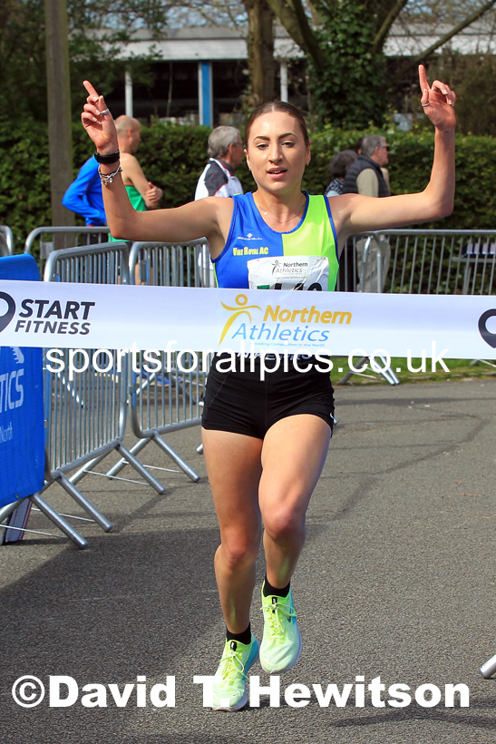 Senior Womens Northern 6 Stage Road Relay, 2022 Northern 12 and 6 Stage Road Relays,  Birkenhead Park, Birkenhead, Wirral.  Photo: David T. Hewitson/Sports for All Pics